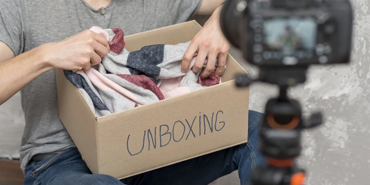 Shoppable Video e Live Shopping: gli acquisti online diventano… uno spettacolo!