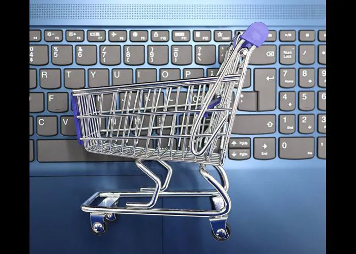 Marketplace multi-venditore: quando conviene rispetto a un e-commerce tradizionale?
